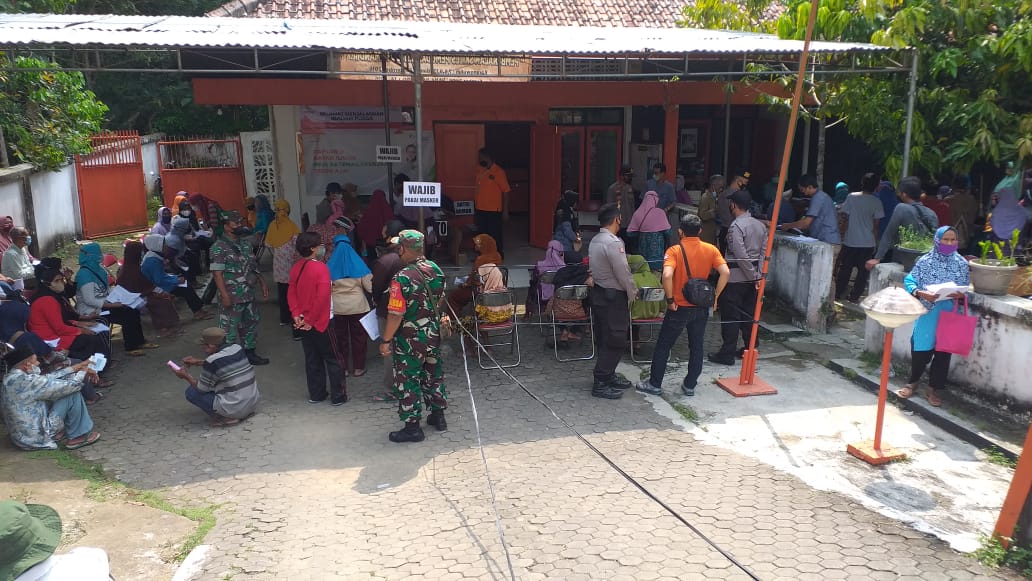 Bantuan BPNT Tahap V dan Subsidi Minyak Goreng 2022 Wilayah Kokap.